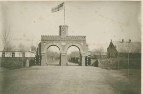 Seite 53-02 Kaisertor.jpg
