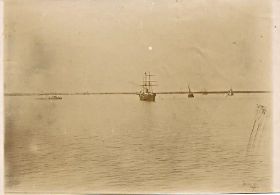 15 Rhede im Hafen Singapore.jpg