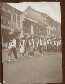 25Szene chinesische Prozession Singapore 1e.jpg
